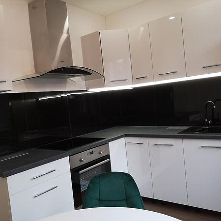 Апартаменти Slnecny Apartman Blizko Centra Кошице Екстер'єр фото