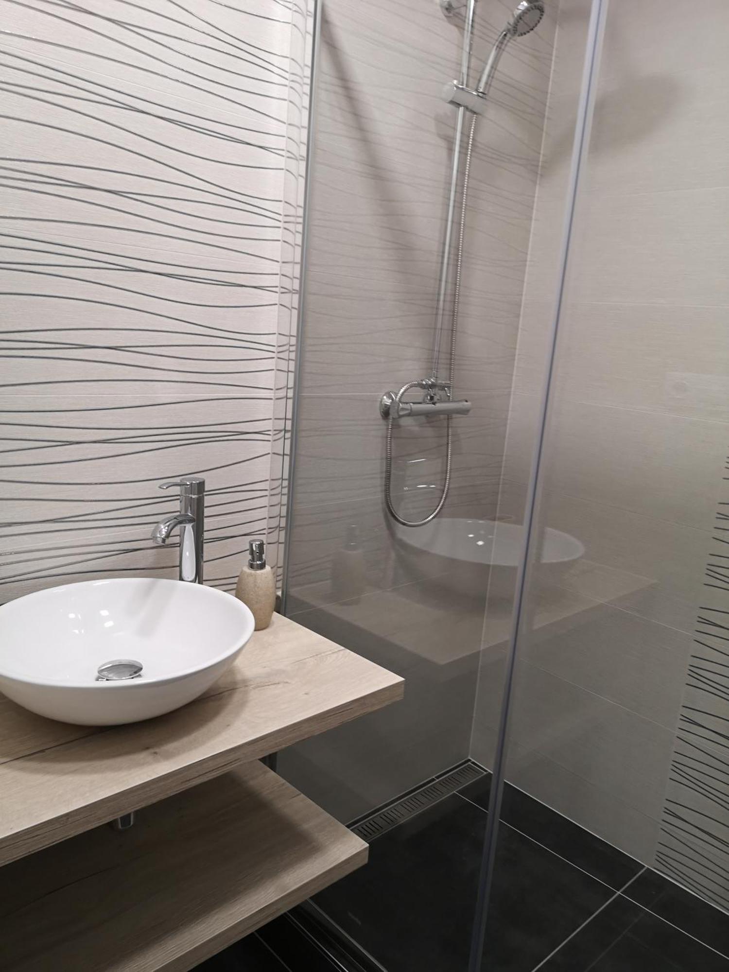 Апартаменти Slnecny Apartman Blizko Centra Кошице Екстер'єр фото